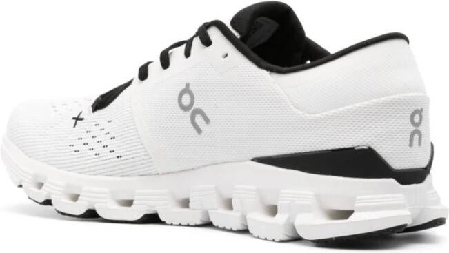 On Running Witte Gebreide Sneakers met Reflecterende Details
