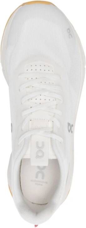 On Running Witte Mesh Veterschoenen
