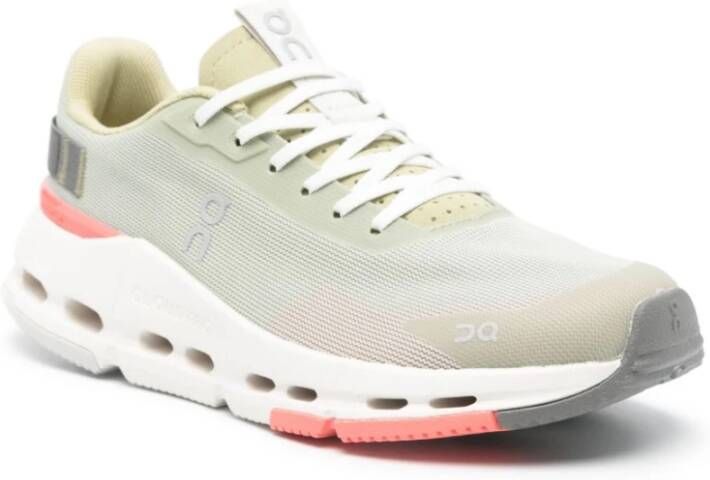 On Running Witte Sneakers met Groene Details