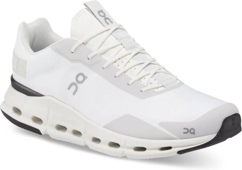 ON Running Witte Sneakers met NorHeren Pasvorm en Gerecyclede Materialen Wit Heren