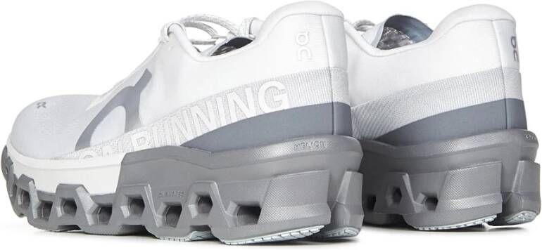On Running Witte Veterschoenen met CloudTec Technologie