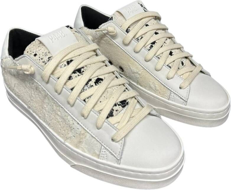 P448 Sneakers van verouderd leer met logodetails White Dames