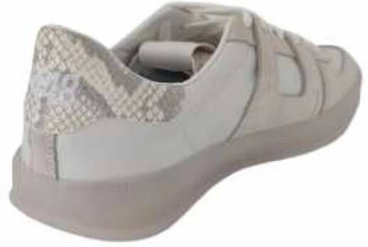 P448 Witte leren en suède sneakers met slangen spoiler