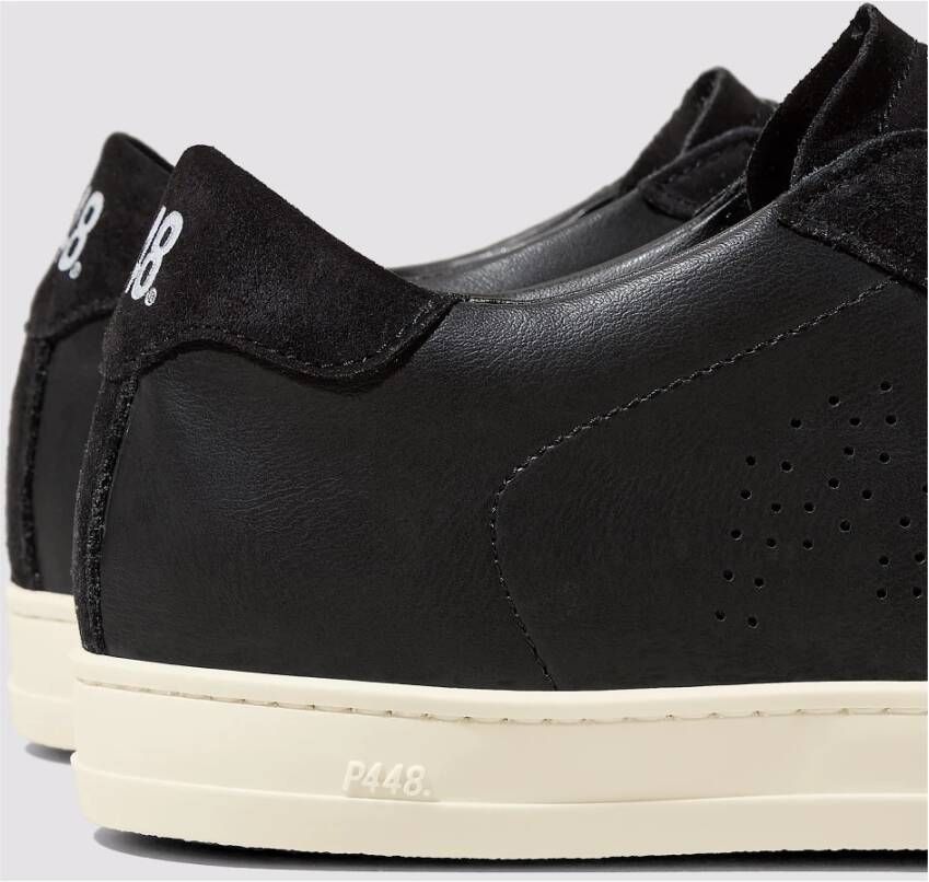 P448 Zwarte sneakers met strakke stijl