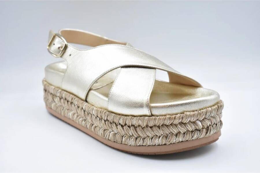 Paloma Barceló Metallic Sleehak Sandalen Champagne Beige Dames