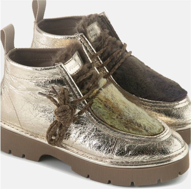 Panchic Gouden platte schoenen met gebarsten platina leder Geel Dames