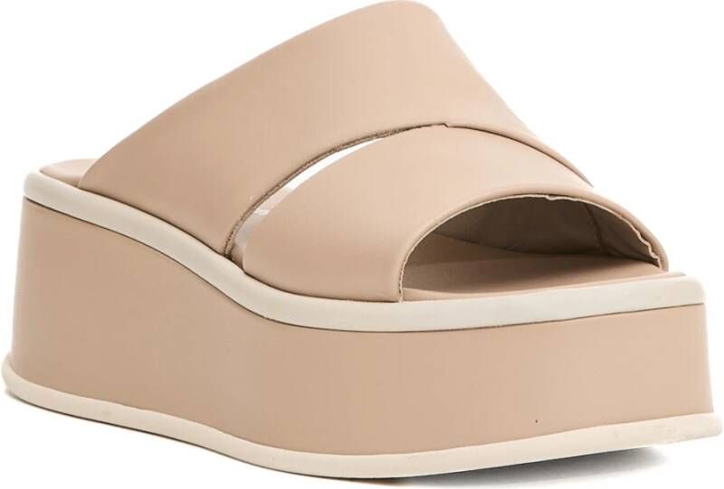 Patrizia Bonfanti Beige Leren Sleehak Sandalen