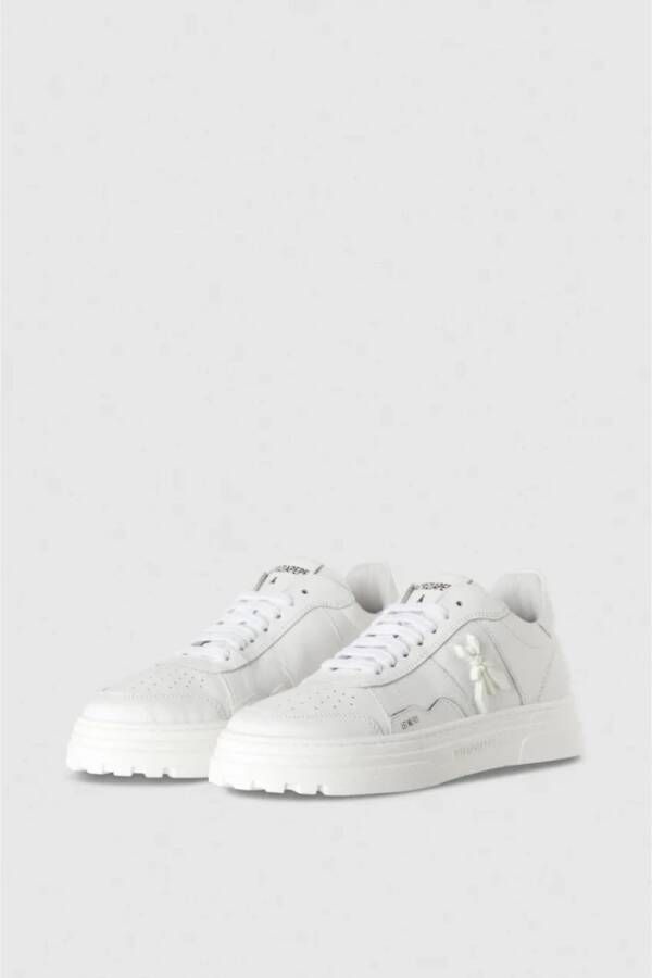 PATRIZIA PEPE Beige Leren Sneakers met Fly Detail Beige Dames