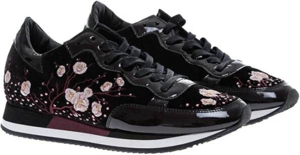 Philippe Model Tropez Bright Patentleren en Fluwelen Sneakers met Geborduurde Bloemen Zwart Dames