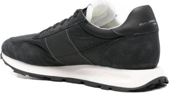 Philippe Model Zwarte Veterschoenen met Platte Zool