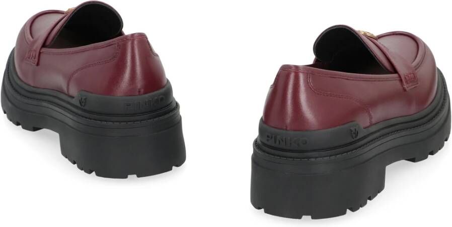 Pinko Leren loafers met ronde neus