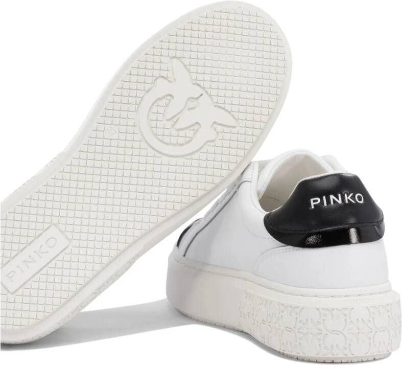 Pinko Witte Sneakers Stijlvol Slip-On Ontwerp