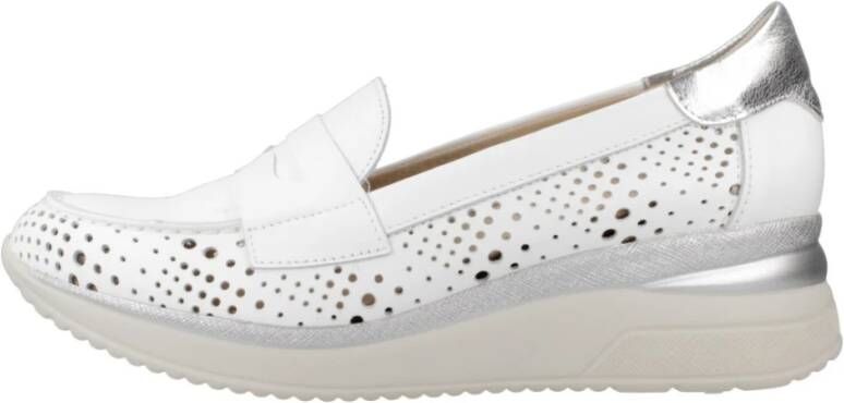 Pitillos Stijlvolle Loafers met Uitgesneden Design White Dames