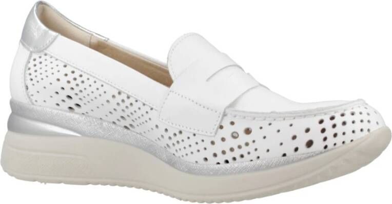 Pitillos Stijlvolle Loafers met Uitgesneden Design White Dames