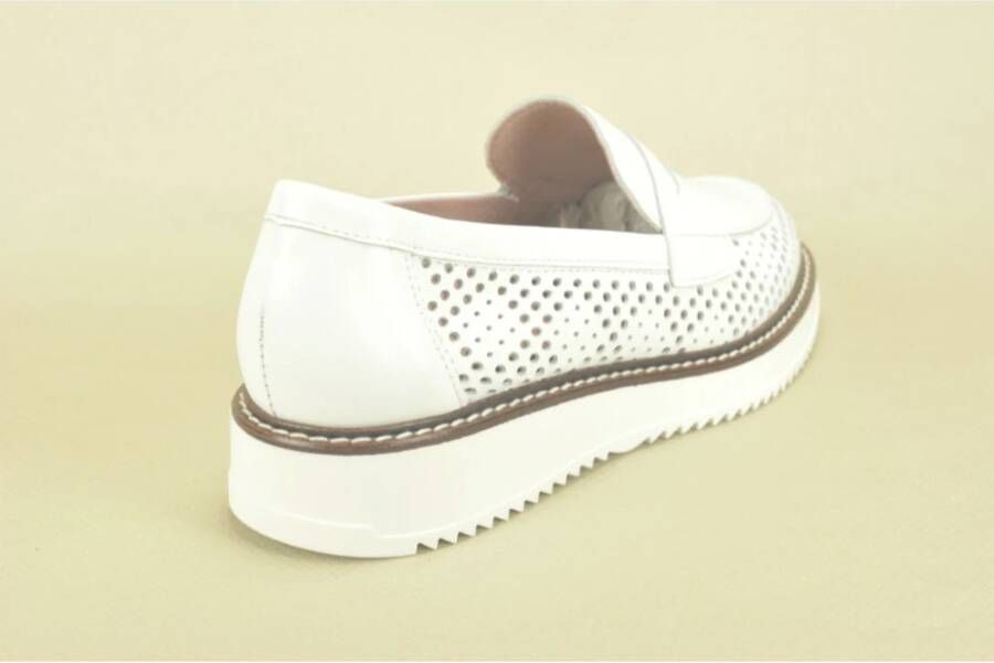 Pitillos Wit + Perfo Moccassin DZ White Dames