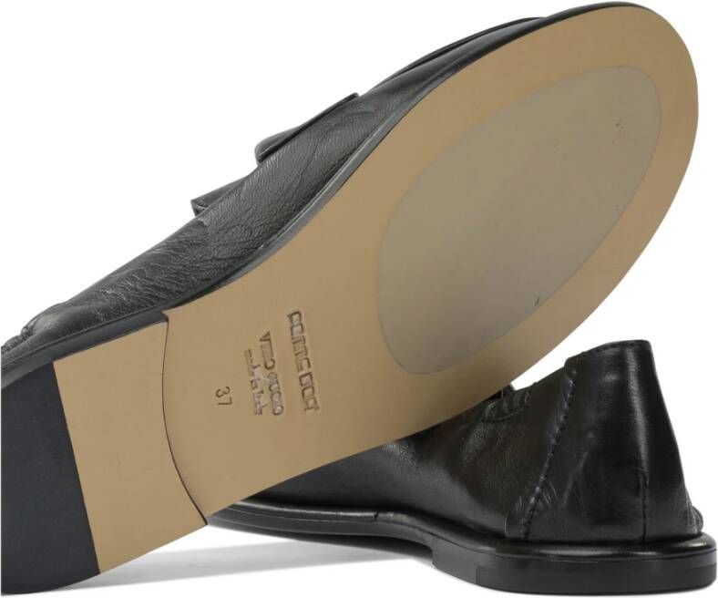 Pomme D'or Zwarte Leren Loafers Stijlvolle Vrouwen