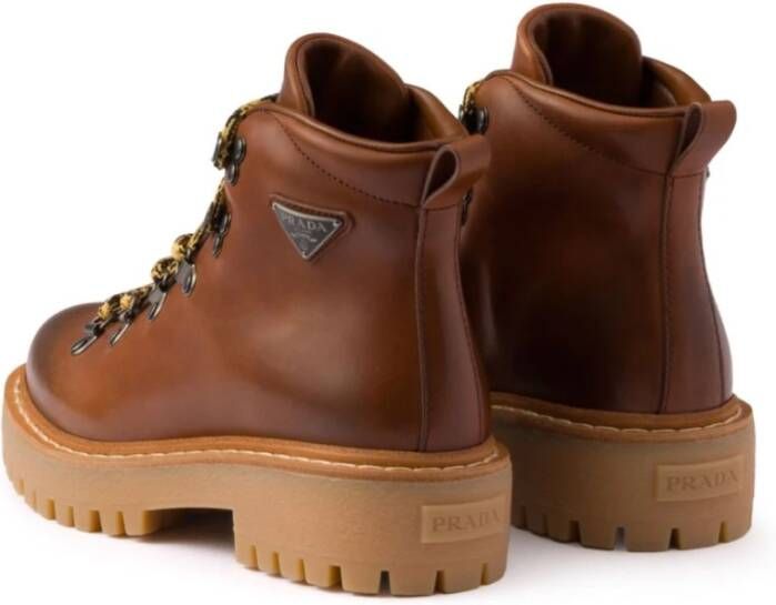 Prada Brandy Laarzen voor Stijlvolle Outfits