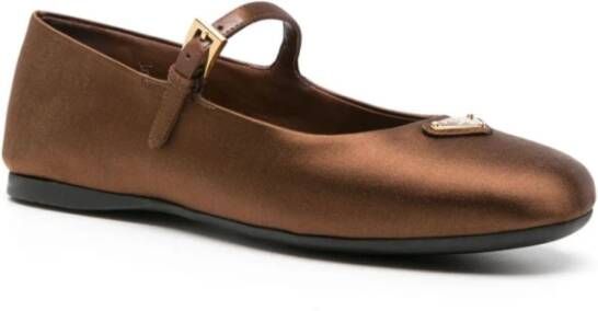 Prada Bruine platte schoenen met voorband Brown Dames
