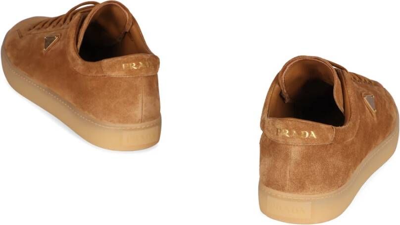 Prada Kalfsuede Ronde Neus Sneakers