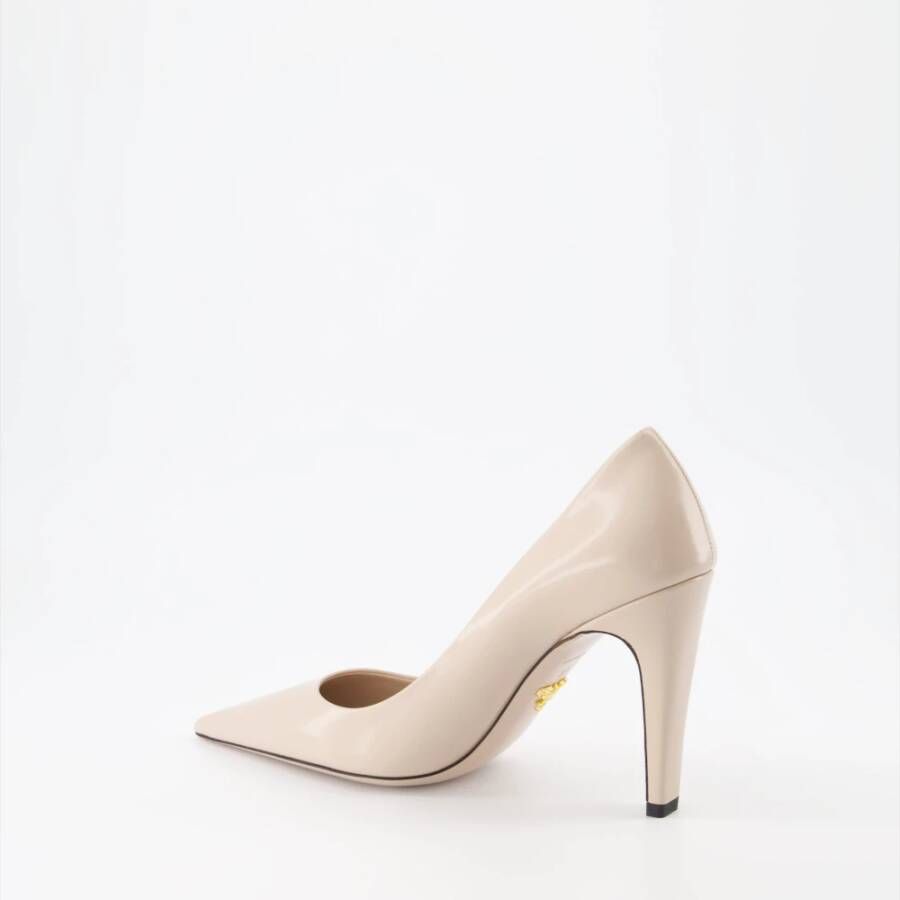 Prada Leren Instap Pumps met Puntige Neus Pink Dames