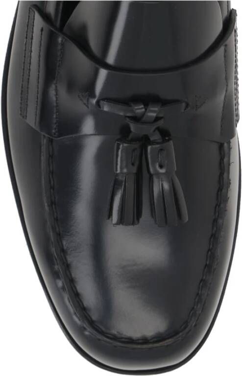 Prada Leren Loafers Slip-on Design Made in Italy