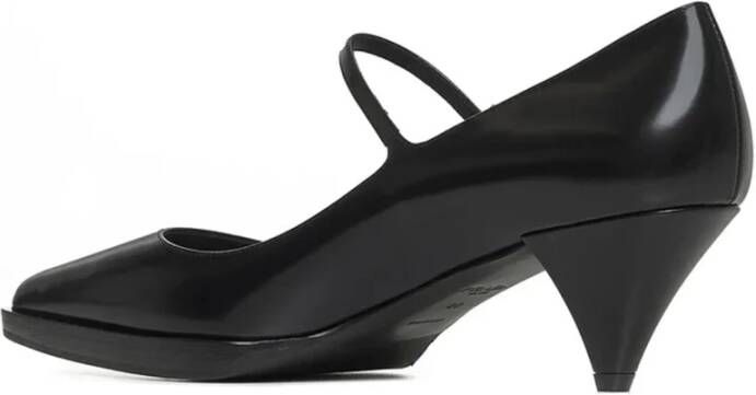 Prada Leren pumps met kegelhak