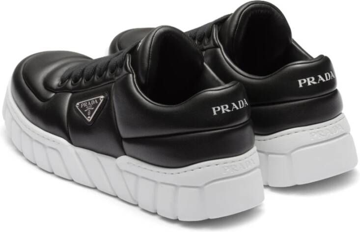 Prada Gewatteerde Leren Sneakers Zwart Heren