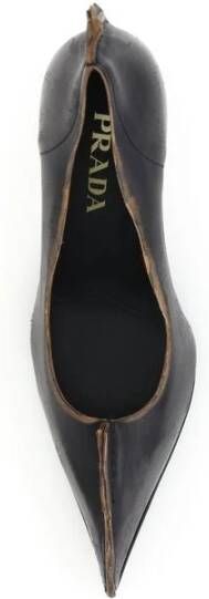 Prada Vintage Leren Pumps met Logo Detail