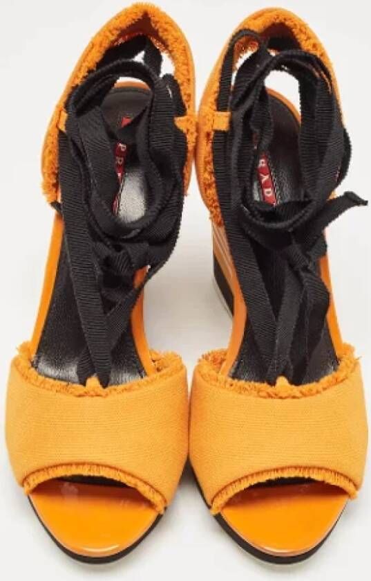 Prada Vintage Pre-owned Canvas sandals Orange Dames