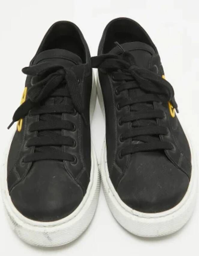 Prada Vintage Pre-owned Canvas sneakers Black Heren
