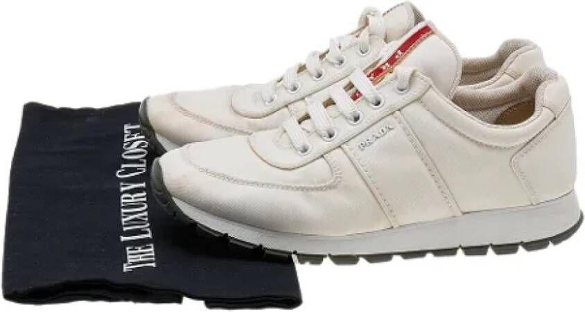 Prada Vintage Pre-owned Canvas sneakers White Dames