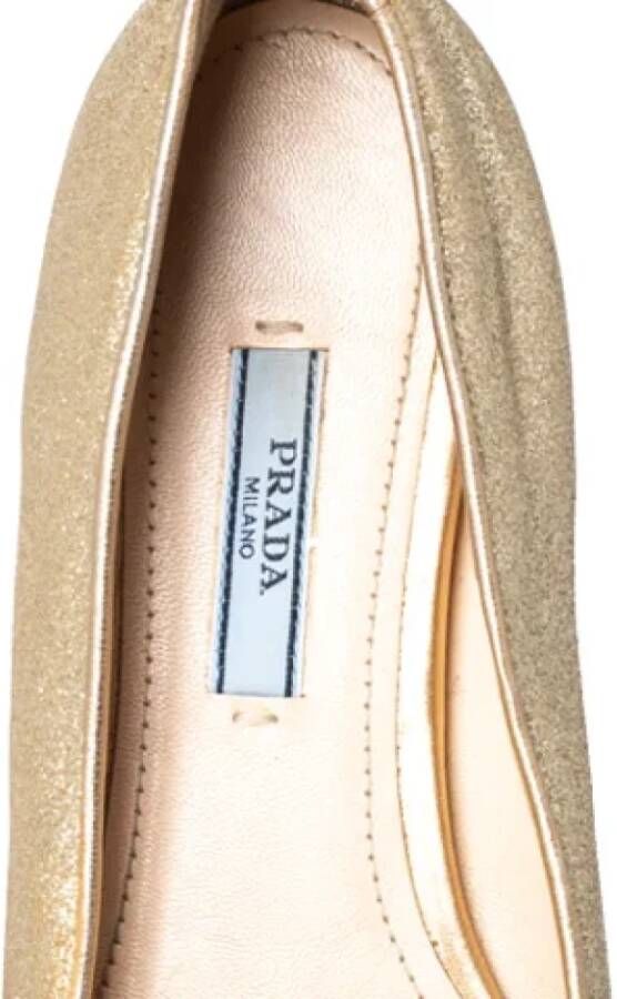 Prada Vintage Pre-owned Fabric flats Yellow Dames