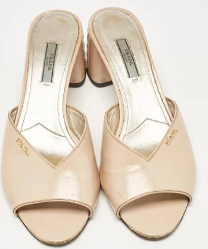 Prada Vintage Pre-owned Fabric sandals Beige Dames