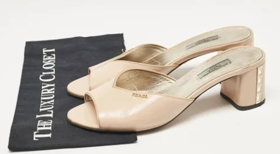 Prada Vintage Pre-owned Fabric sandals Beige Dames