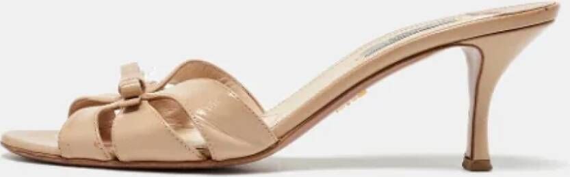 Prada Vintage Pre-owned Fabric sandals Beige Dames