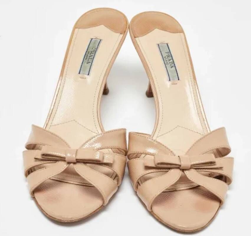 Prada Vintage Pre-owned Fabric sandals Beige Dames