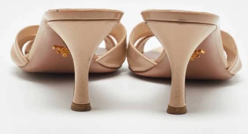 Prada Vintage Pre-owned Fabric sandals Beige Dames