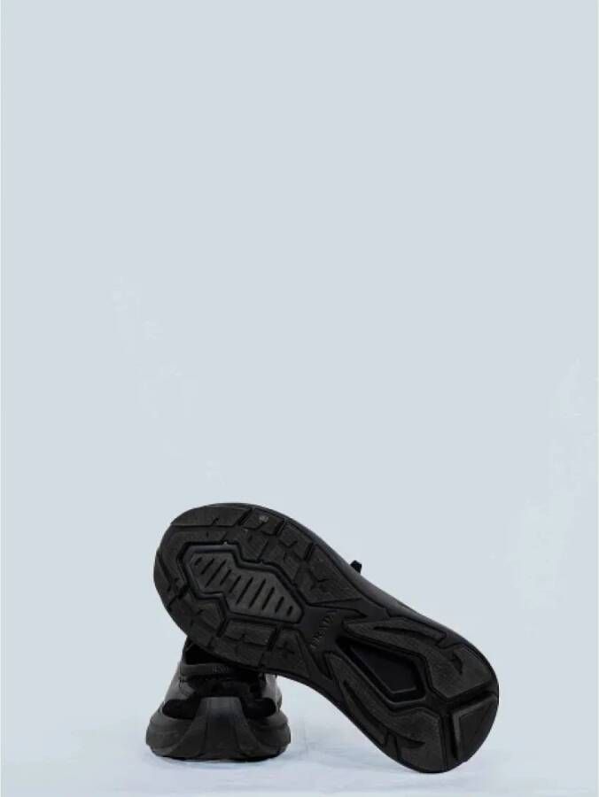 Prada Vintage Pre-owned Fabric sneakers Black Dames