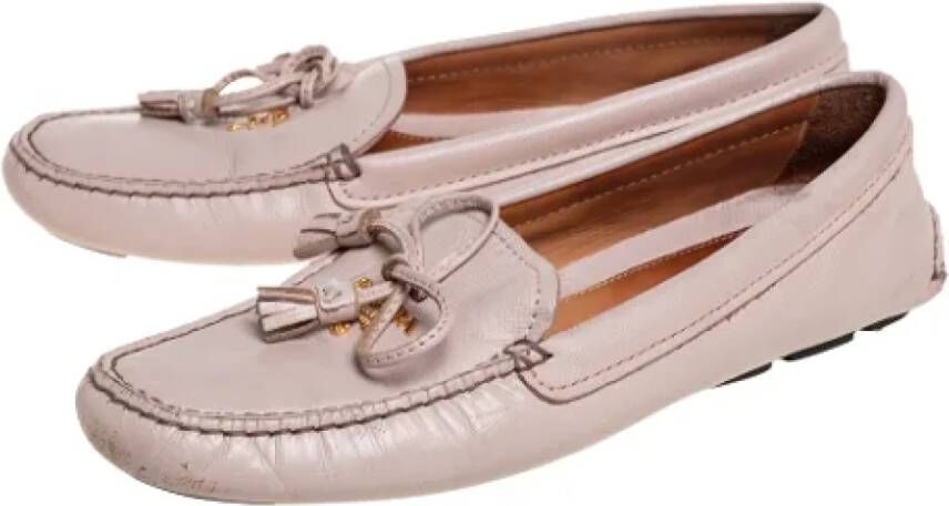 Prada Vintage Pre-owned Leather flats Beige Dames