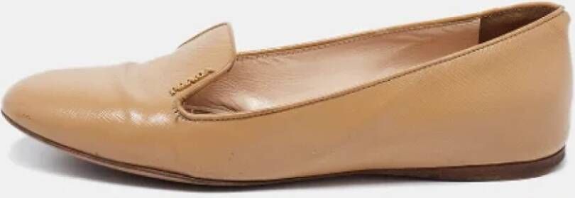 Prada Vintage Pre-owned Leather flats Beige Dames