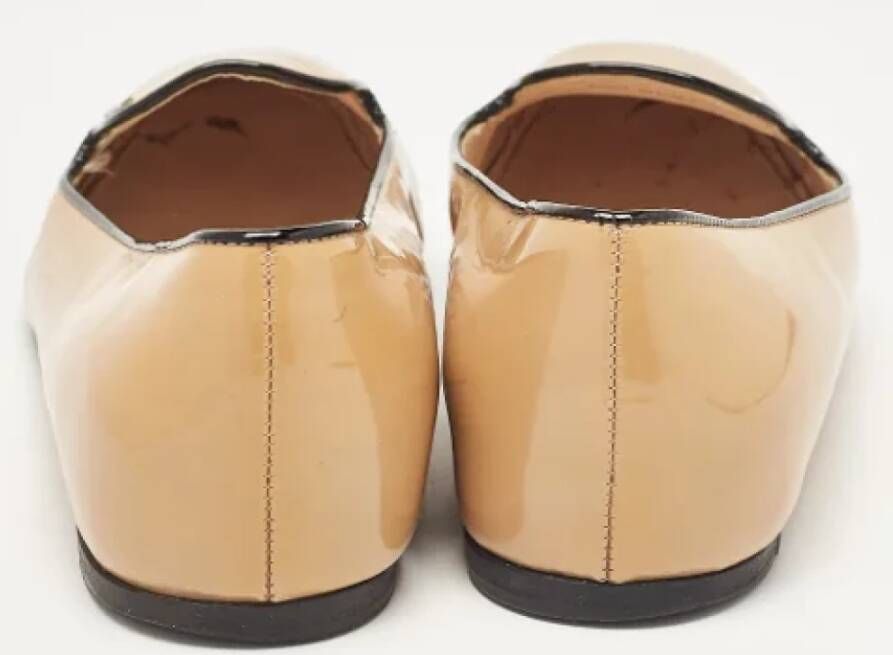 Prada Vintage Pre-owned Leather flats Beige Dames