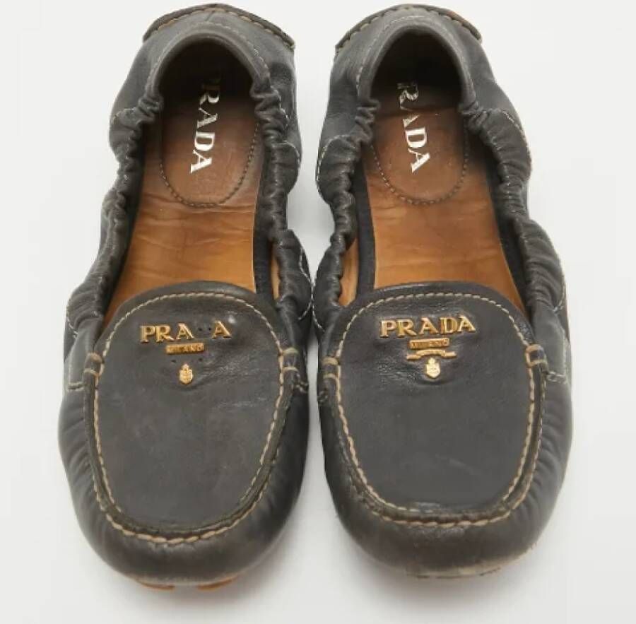 Prada Vintage Pre-owned Leather flats Black Dames