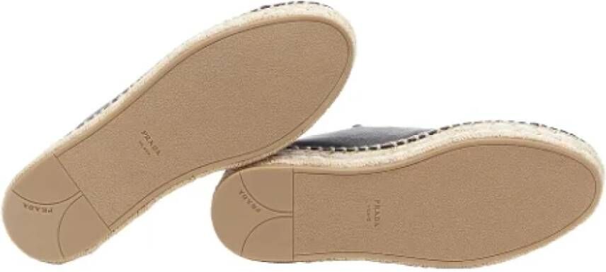 Prada Vintage Pre-owned Leather flats Black Dames
