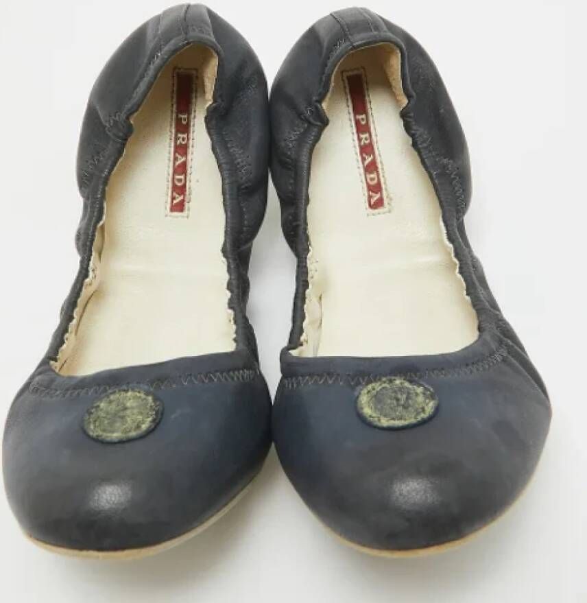 Prada Vintage Pre-owned Leather flats Blue Dames