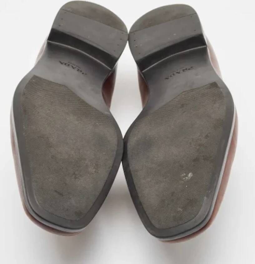 Prada Vintage Pre-owned Leather flats Brown Heren