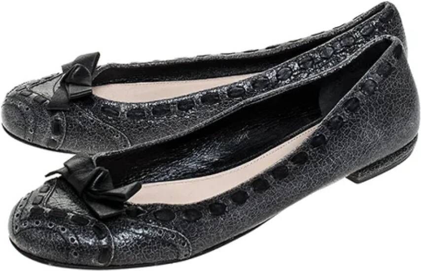 Prada Vintage Pre-owned Leather flats Gray Dames