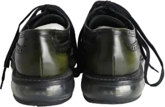 Prada Vintage Pre-owned Leather flats Green Heren