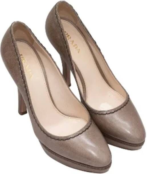 Prada Vintage Pre-owned Leather heels Beige Dames