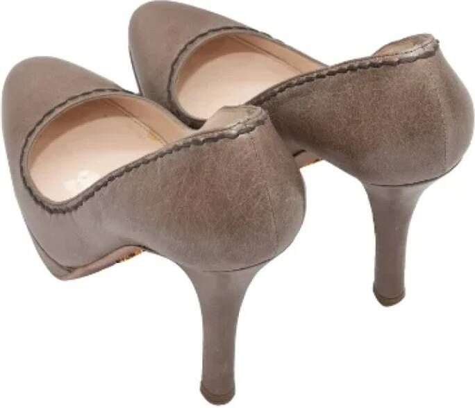 Prada Vintage Pre-owned Leather heels Beige Dames