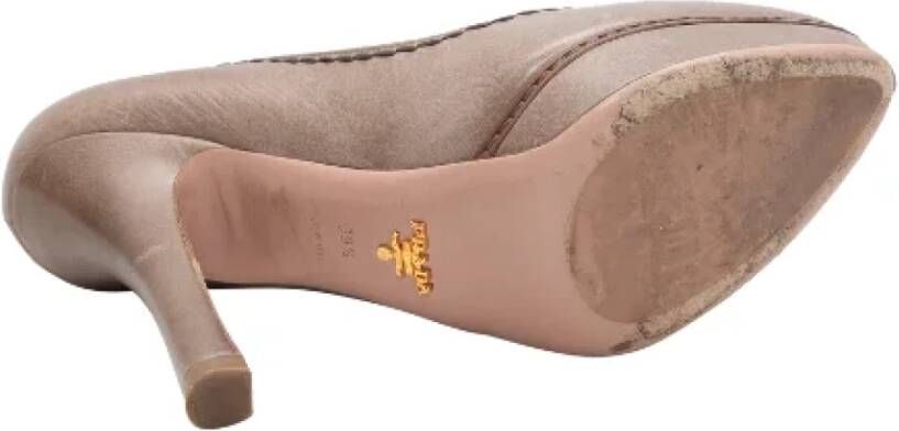 Prada Vintage Pre-owned Leather heels Beige Dames